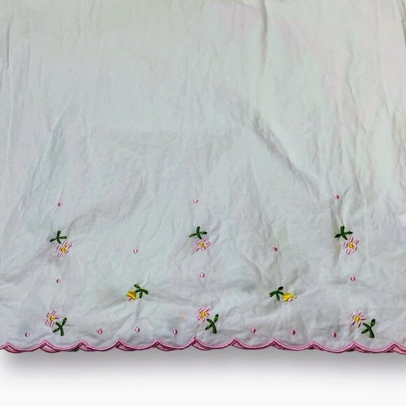 VTG Laura Ashley Pillowcases Embroidered Floral Scalloped Stdrd White Pink FLAW - Picture 1 of 6